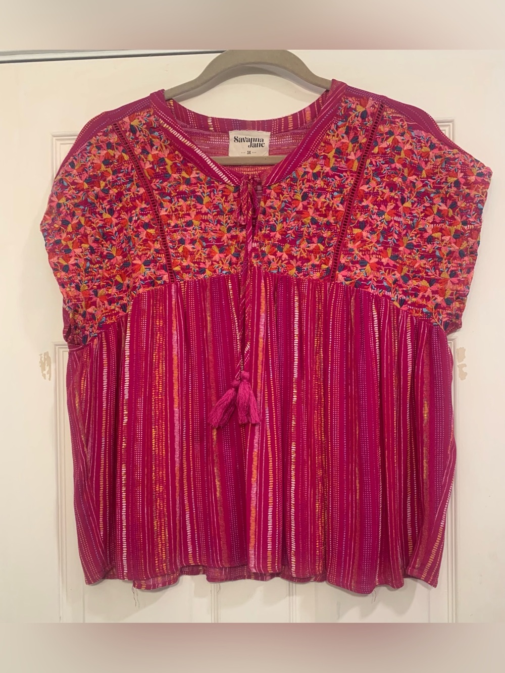 Savanna Jane Fuchsia/Magenta Embroidered Babydoll Blouse.          3333